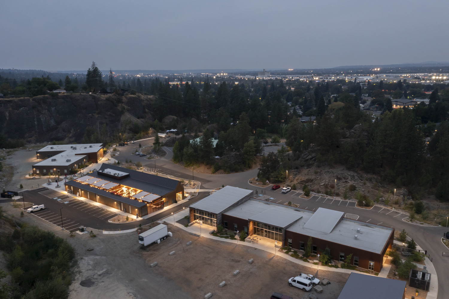 12 – Scale House Market